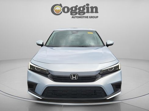Used 2023 Honda Civic EX image 9