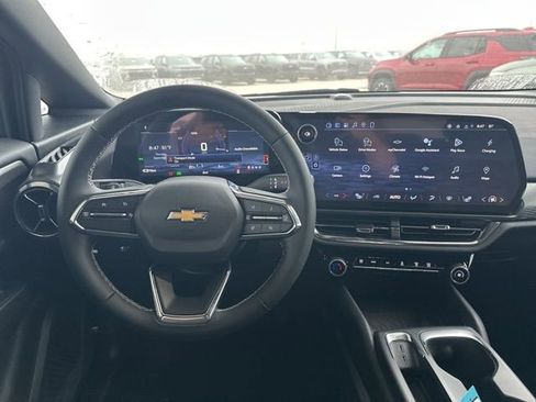 New 2026 Chevrolet Equinox EV LT w/ Comfort Package FWD image 28