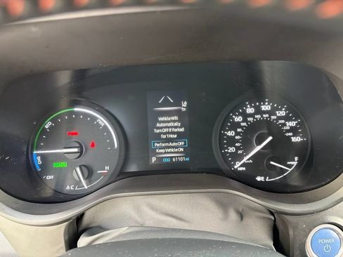 Used 2023 Toyota Sienna XSE AWD/4WD image 30