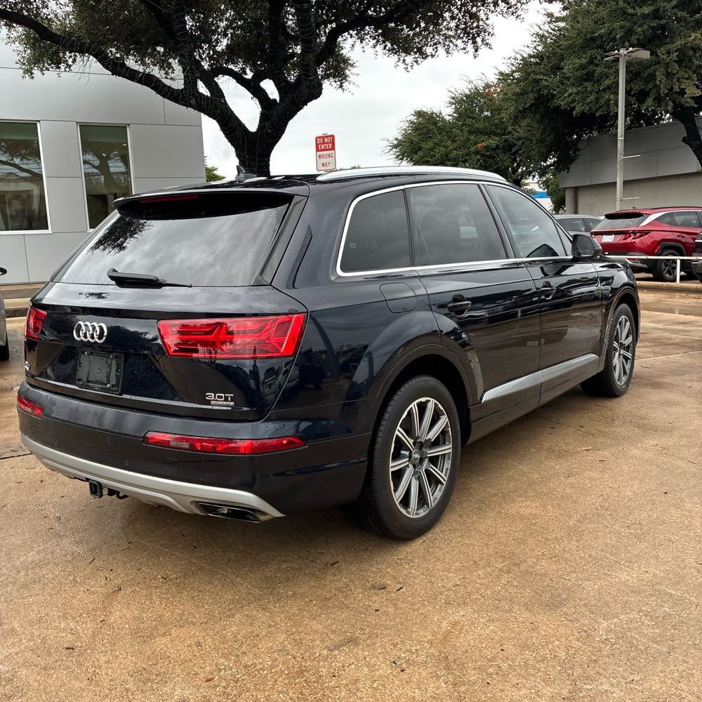 Used 2017 Audi Q7 3.0T Premium Plus w/ Premium Plus Package AWD/4WD image 3