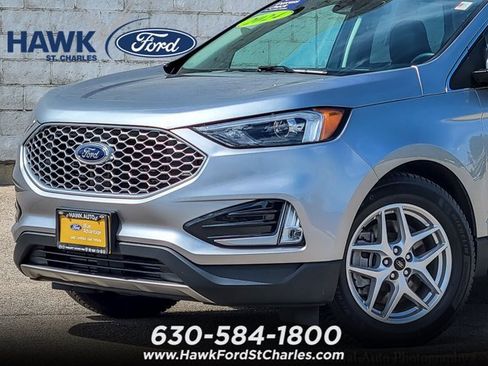 Certified 2024 Ford Edge SEL w/ Convenience Package AWD/4WD image 2