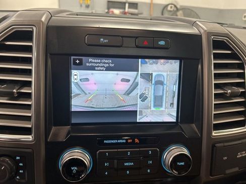 Used 2016 Ford F150 Limited image 12