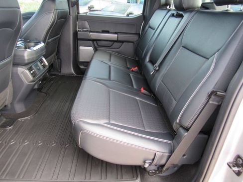 Used 2025 Ford F150 Lariat w/ Equipment Group 501A Mid AWD/4WD image 17