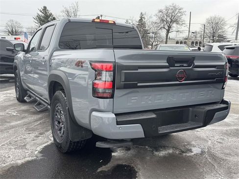Used 2025 Nissan Frontier PRO-4X image 7