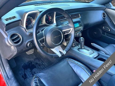 Used 2010 Chevrolet Camaro SS RWD image 12