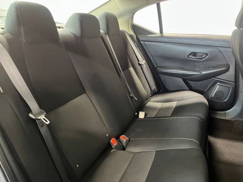 Used 2024 Nissan Sentra SV FWD image 14