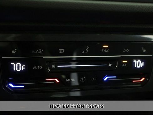 Used 2022 Volkswagen Tiguan SE w/ Panoramic Sunroof Package image 6