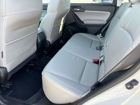 Used 2017 Subaru Forester 2.5i Limited w/ Popular Package #2 image 8