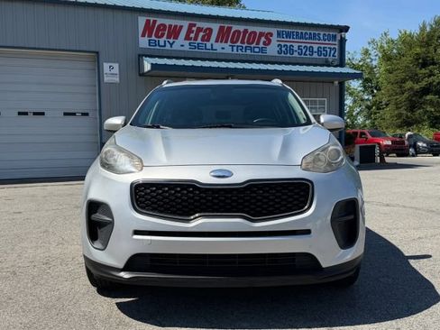 Used 2019 Kia Sportage LX w/ Option Group 017 FWD image 8