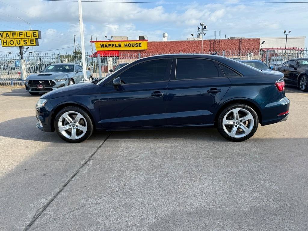 Used 2018 Audi A3 2.0T Premium FWD image 4
