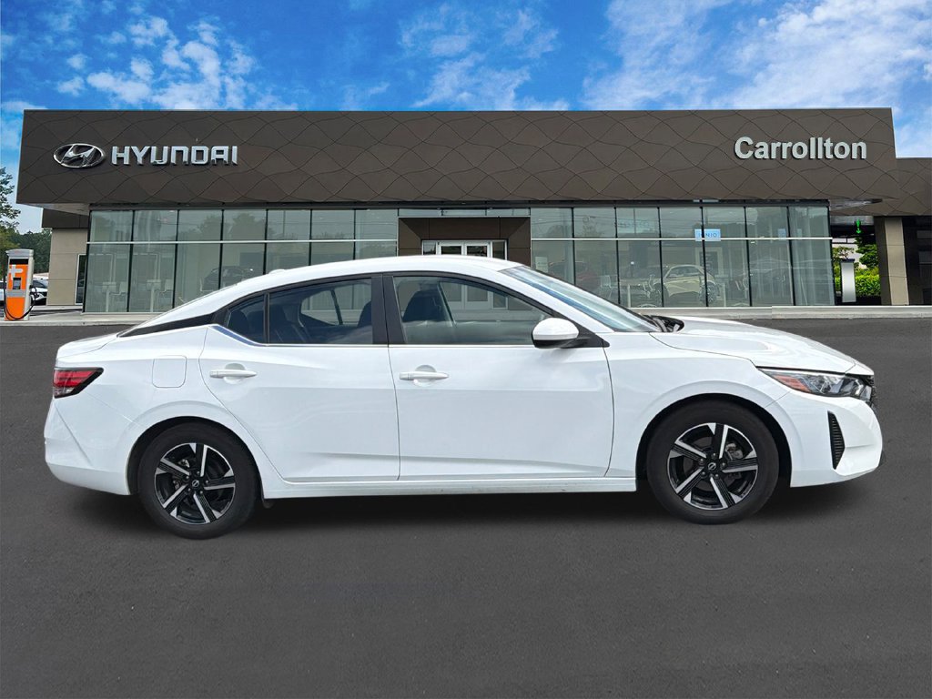 Used 2024 Nissan Sentra SV FWD image 4
