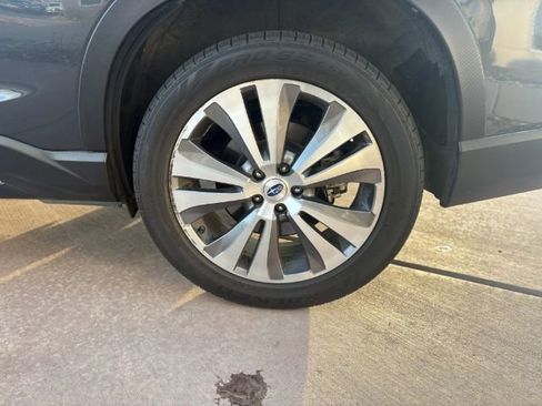 Used 2019 Subaru Ascent Touring w/ Popular Package #3 AWD/4WD image 16