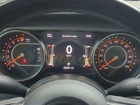 Certified 2021 Jeep Gladiator Sport AWD/4WD image 29