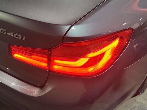 Used 2019 BMW 540i xDrive image 10
