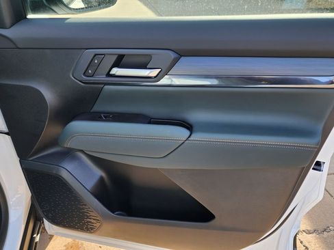 New 2026 GMC Terrain AT4 w/ Convenience Package III image 38