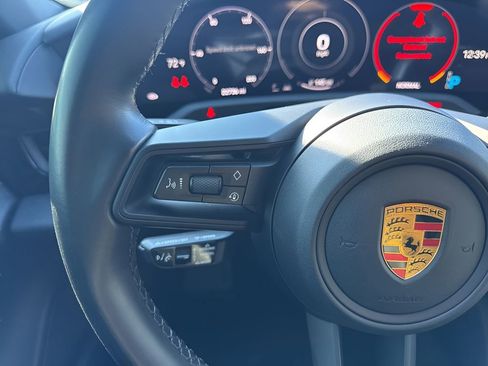 Used 2022 Porsche Taycan image 16