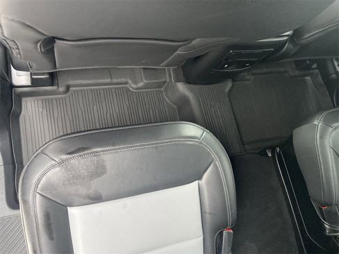 Used 2022 Ford Explorer XLT w/ Equipment Group 202A image 35