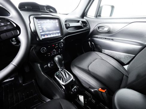 Used 2022 Jeep Renegade Altitude AWD/4WD image 27