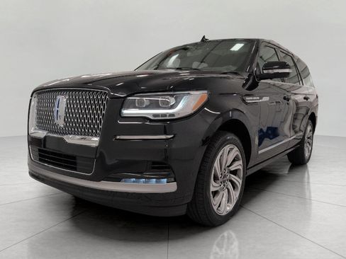 Used 2023 Lincoln Navigator Reserve AWD/4WD image 12