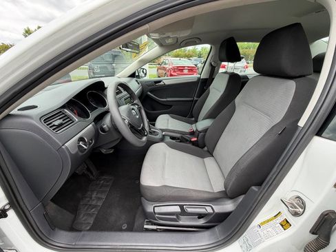 Used 2017 Volkswagen Jetta S FWD image 12