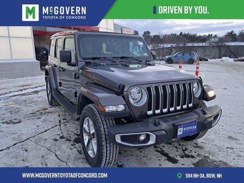 Used 2022 Jeep Wrangler Unlimited Sahara w/ Cold Weather Group image 6