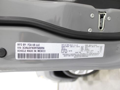 Used 2024 Jeep Compass Latitude image 43