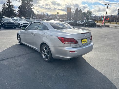 Used 2010 Lexus IS 250C image 3