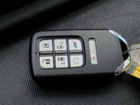 Used 2023 Honda Odyssey Touring image 30