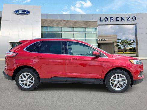 Used 2024 Ford Edge SEL w/ Convenience Package AWD/4WD image 4