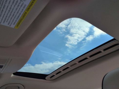 Used 2018 Volkswagen Passat 2.0T SE image 20