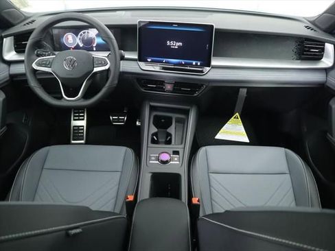 New 2026 Volkswagen Tiguan SE R-Line image 13