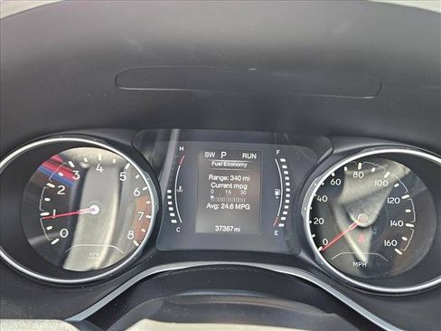 Used 2021 Jeep Compass Latitude w/ Driver Assistance Group AWD/4WD image 11