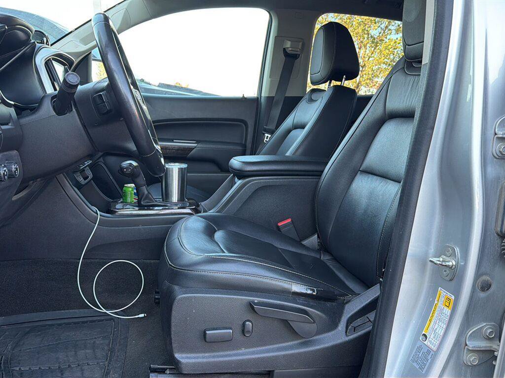 Used 2016 GMC Canyon SLT w/ Driver Alert Package AWD/4WD image 3