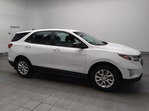 Used 2018 Chevrolet Equinox LS FWD image 11