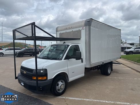 Used 2020 Chevrolet Express 3500 RWD image 7