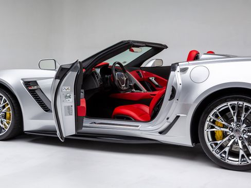 Used 2019 Chevrolet Corvette Z06 image 16