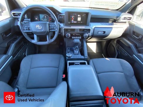 Certified 2025 Toyota Tacoma SR5 AWD/4WD image 27