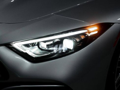 New 2026 Mercedes-Benz SL 63 AMG 4MATIC image 9