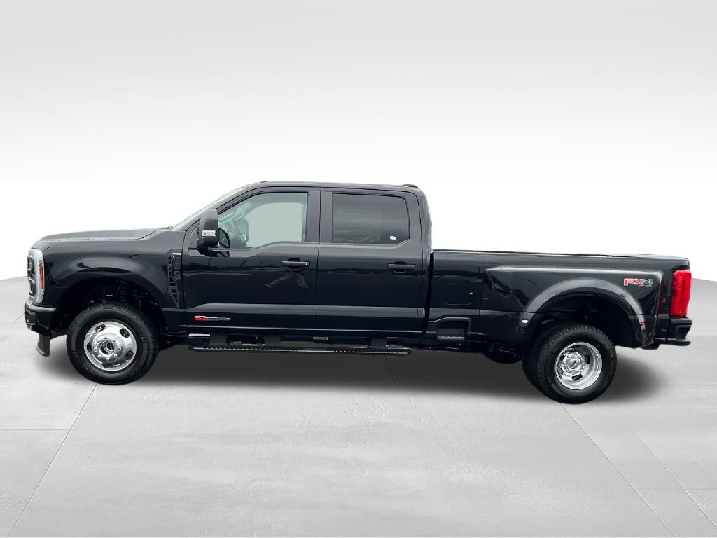 New 2027 Ford F350 XL w/ STX Appearance Package AWD/4WD image 2