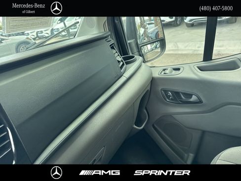Used 2024 Ford Transit 350 XLT RWD image 26
