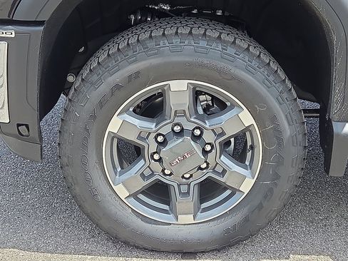 New 2026 GMC Sierra 2500 SLT w/ SLT Premium Package AWD/4WD image 7