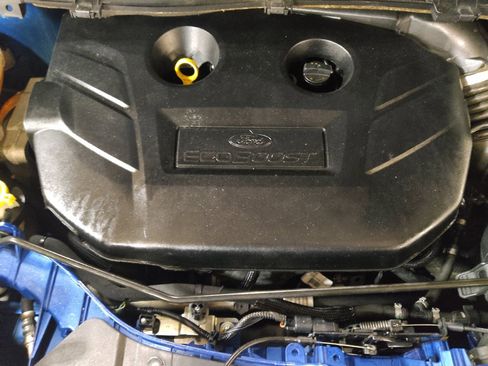 Used 2017 Ford Escape SE w/ Equipment Group 201A FWD image 30
