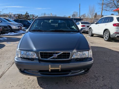 Used 2004 Volvo C70 HT image 2