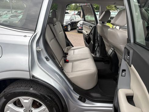 Used 2014 Subaru Forester 2.5i Touring AWD/4WD image 26