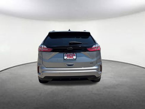 Used 2024 Ford Edge SE w/ Black Appearance Package AWD/4WD image 5