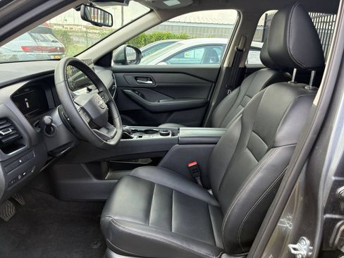 Used 2026 Nissan Rogue SL AWD/4WD image 24