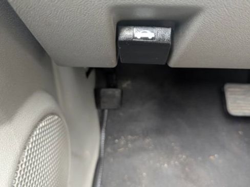 Used 2008 Chevrolet Colorado LS image 23