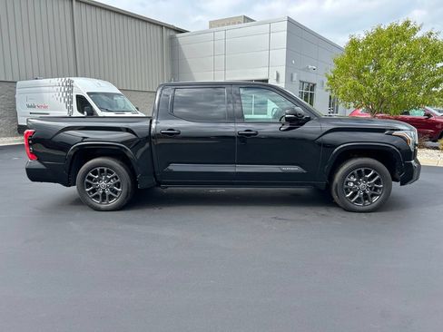 Used 2022 Toyota Tundra Platinum w/ Advanced Package AWD/4WD image 5