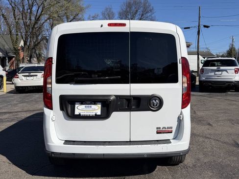 Used 2019 RAM ProMaster City Tradesman SLT FWD image 7