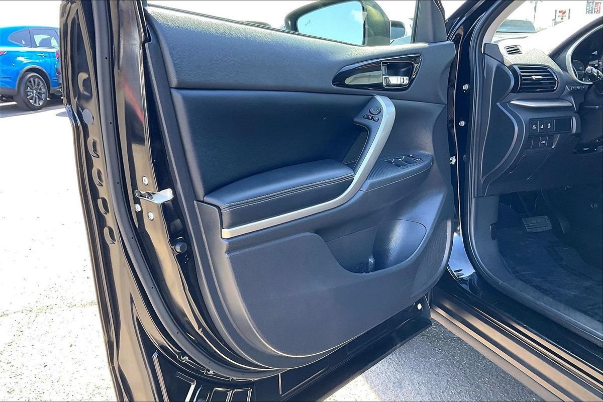 Used 2025 Mitsubishi Eclipse Cross SE AWD/4WD image 26